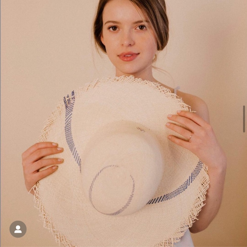 FREYA hat tulip straw hat medium raw edge